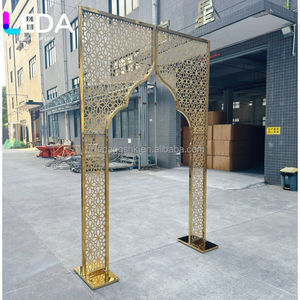 Arco de boda tallado en metal dorado de LEDA Factory, marco floral para decoración de bodas, festivales y eventos. - Product Image 2