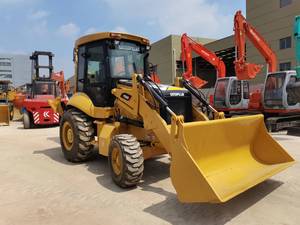 Chargeuse-pelleteuse Caterpillar 420F, moteur-pompe, 7000 kg, prix négociables, vente rapide, livraison rapide, équipement d'origine, dernière version - Product Image 5