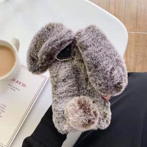<span class=keywords><strong>Coque</strong></span> de téléphone de luxe faite à la main, mignonne, chaude, en fourrure douce, <span class=keywords><strong>ultra</strong></span>-<span class=keywords><strong>fine</strong></span> pour <span class=keywords><strong>iPhone</strong></span> Xr X Xs 11 12 <span class=keywords><strong>13</strong></span> 14 15 16 17 Pro Max - Product Image 4