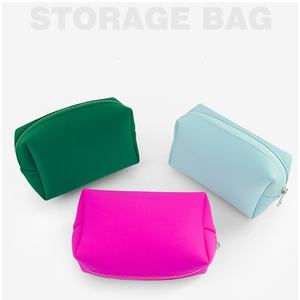 Bolso de playa de maquillaje de PU de gran capacidad para mujer, neceser portátil de viaje para aseo, lona impermeable personalizable con geométrico - Product Image 3