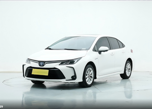 Autos Usados, Sedán Híbrido 1.8L, E-CVT Automático, Precio Económico, Bajo Consumo de Combustible, Auto Usado de China, Bajo Kilometraje, 4 Puertas, 5 Asientos - Product Image 2