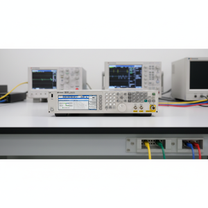 Generador de Señales N5182A MXG, 100 KHz a 6 GHz, Automático e Interfaz de Comunicación 100BaseT LAN LXI Estándar Clase B USB 2.0 - Product Image 2