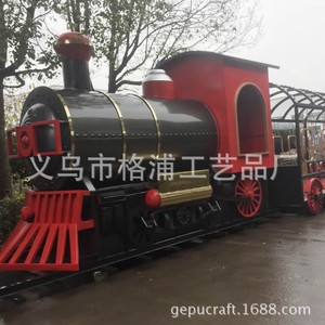 โมเดลรถไฟขนาดใหญ่แบบกำหนดเอง ทำจากโลหะ สำหรับตกแต่งภายนอกอาคารเชิงพาณิชย์ ดีไซน์สีแดงและสีดำ เหมาะสำหรับจัดแสดงในสวนสาธารณะหรือห้างสรรพสินค้า - Product Image 1