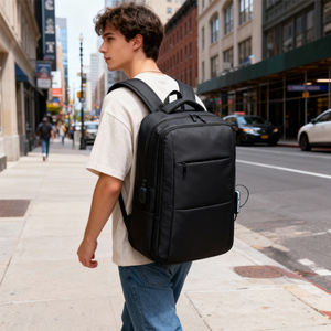 Sac à dos professionnel grande capacité pour ordinateur portable, idéal pour les trajets professionnels et les voyages, en cuir PU durable - Product Image 2