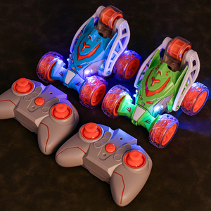 HOSHI 1615 KF22 Auto Acrobático con Spray de 2.4Ghz, Vehículo con Giro, Auto a Control Remoto para Niños, Regalo de Navidad, <span class=keywords><strong>Juguetes</strong></span> de Auto RC - Product Image 3