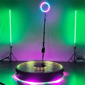 Suministros para fiestas 360 Photo Booth para 4 personas con luz de relleno Led Remote 360 Photo Booth - Product Image 6