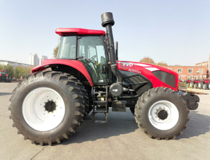 Tractor Agrícola YTO ELG1954 de 195 CV con Retroexcavadora, Gran Venta - Product Image 4