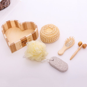 Ensemble spa en bois naturel respectueux <span class=keywords><strong>de</strong></span> l'environnement avec seau Ensemble <span class=keywords><strong>de</strong></span> cadeaux <span class=keywords><strong>de</strong></span> <span class=keywords><strong>bain</strong></span> pour le nettoyage <span class=keywords><strong>de</strong></span> la peau du corps - Product Image 3