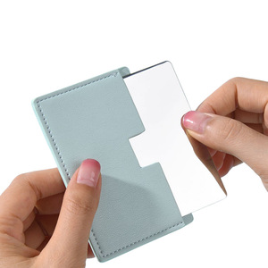 Espejo de Maquillaje Compacto Pequeño con Logotipo Personalizado, Regalo de Viaje con Cuero PU y Acero Inoxidable, Espejo de Bolsillo Personalizado para Tarjetas de Crédito - Product Image 4
