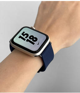 ग्रीष्मकालीन नई शैली लाइची पैटर्न सिलिकॉन चुंबकीय सक्शन खेल iwatch 9 बैंड नरम आरामदायक हल्के लोचदार घड़ी - Product Image 6