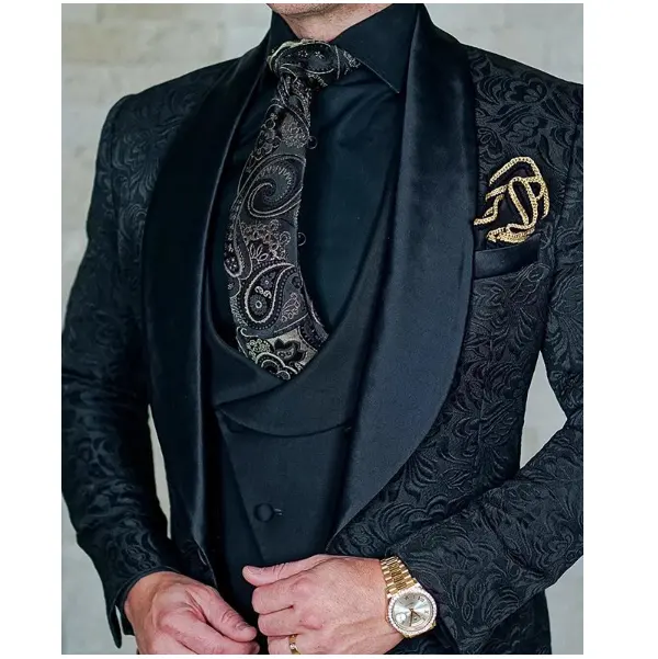 2024 trajes de negocios hombres Ialian diseño personalizado negro esmoquin chaqueta 3 piezas novio Terno traje para hombres (chaqueta + chaleco + Pantalones)