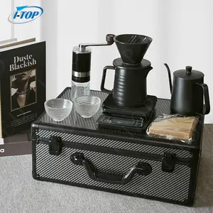 طقم ماكينة صنع القهوة من البولي يورثر الأعلى مبيعًا بشعار مخصص للسفر بالخارج أداة صنع قهوة حقيبة باريستا