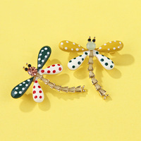 Broche libellule Broche insecte en émail pour femmes Épingle de revers unisexe Sacs à dos Badges Chapeaux Sacs Accessoires Fête Bijoux Cadeau