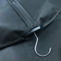Sacs à vêtements avec logo personnalisé vêtements suspendus avec fermeture éclair poches en vrac robes de mariée couverture en satin pour robe
