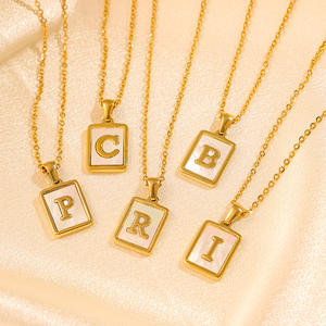 Moda Shell letra colgante collar impermeable Acero inoxidable 26 letras collar suerte carta joyería - Product Image 5