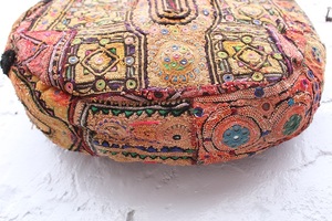 Compre Bolsos Banjara Auténticos en Línea - Bolso Tote Tribal Indio Hecho a Mano con Parches y Espejos, Regalo de Aniversario para Ella - Product Image 5