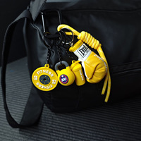 Porte-clés Mini Gants de Boxe en PVC Tendance HECION, Accessoire de Sac à Dos et Pendentif Cadeau Élégant avec Mousqueton Anime, Porte-clés Poings