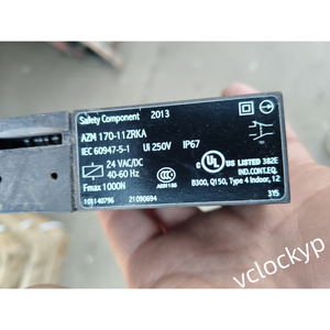 Interrupteur de sécurité Schmersal AZM 170-11ZKA 24VAC/DC 1140257 d'occasion - Product Image 2