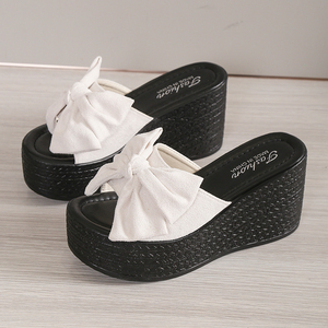 Nouvelles sandales d'été 2025 à talon compensé pour femme avec fleur décorative - Product Image 6