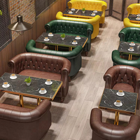 Usine directe bar européen de style rétro cabine en bois massif table basse et ensemble de chaises meubles de restaurant commercial
