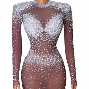 Abito da sera sexy per performance sul palco, danza dello Xinjiang, con strass, perle e rete trasparente, per donne, ideale per compleanni e balli di fine anno - Product Image 1