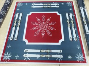 Tapete <span class=keywords><strong>de</strong></span> Juego Cuadrado Portátil <span class=keywords><strong>de</strong></span> 80 cm con Diseño <span class=keywords><strong>de</strong></span> Nieve <span class=keywords><strong>de</strong></span> Invierno, Almohadilla Antideslizante para Mahjong, Póker, Dominó y Juegos <span class=keywords><strong>de</strong></span> Mesa - Product Image 4