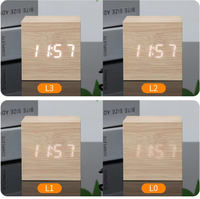 Sveglia Digitale a LED in Legno a Forma di Cubo con Controllo Sonoro, 3 Set di Allarmi, Data, Temperatura Interna, USB, da Tavolo, Scrivania, Camera da Letto, Personalizzabile