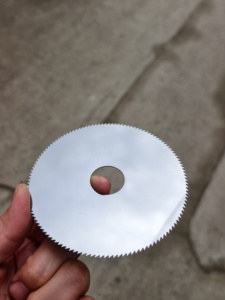 <span class=keywords><strong>Lame</strong></span> de scie circulaire en carbure cémenté de qualité supérieure avec revêtement PVD pour la découpe du béton et du métal, disponible en OEM - Product Image 3