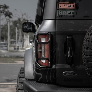 Cubierta de luz trasera de aluminio ligera más vendida para accesorios exteriores Ford Bronco Premium en el extranjero - Product Image 3