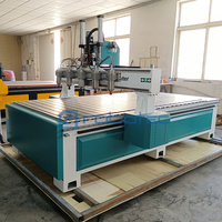 Routeur CNC haute précision pour le bois, machine de nesting simple 6 kW, tension 220 V/380 V, précision de positionnement de 0,01 mm pour armoires en contreplaqué