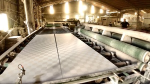 Tuile de plafond extensible en PVC stratifié Turquie-Népal 60x60, plafonds artistiques, utilisation moderne pour hôtels, installation de grille de plafond - Product Image 6