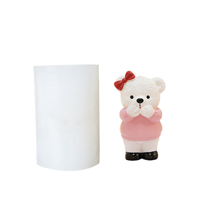Moule en silicone Ours Mignon pour bougies en résine et plâtre d'aromathérapie – Décoration de dessin animé adorable pour anniversaires - Product Image 6