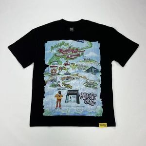 T-shirt da uomo nera in cotone a maniche corte con stampa di personaggi dei cartoni animati e <span class=keywords><strong>tipografia</strong></span> audace per lo streetwear di Los Angeles - Product Image 1