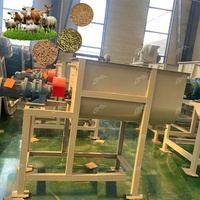 Machine de fabrication d'aliments pour poulets simples mélange d'aliments pour animaux broyeur d'aliments pour volailles et mélangeur pour petite ferme entrepôt du Nigeria
