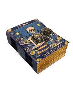 Carnet gothique fait main en cuir The Reader Skeleton Witchcraft avec couverture gaufrée et pages vierges pour l'écriture et le dessin - Product Image 4