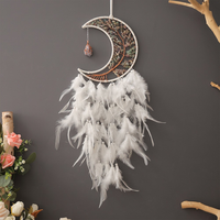 Attrape-rêves de décoration d'intérieur avec pierres semi-précieuses artisanales et éclats de cristaux mélangés