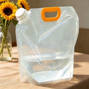 Poche à eau pliable et réutilisable, gain de place, jaune-orange, pour les voyages en voiture et le camping - Product Image 1