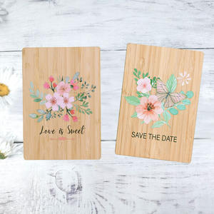 Umweltfreundliche Maßgefertigte Bambus UV-Druck Blumen Save-the-Date Liebevolle Hochzeitseinladungskarte - Product Image 1