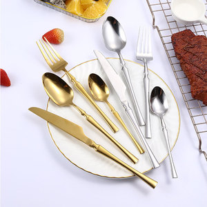 Ensemble de vaisselle en acier inoxydable, couteau à steak western plaqué or, <span class=keywords><strong>fourchette</strong></span> et cuillère, ensemble de quatre pièces - Product Image 2