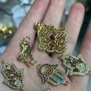 <span class=keywords><strong>Filigree</strong></span> Hamsa jimat tangan berlapis emas mikro <span class=keywords><strong>Pave</strong></span> Zircon Openwork jimat pelindung liontin untuk Kalung membuat perhiasan religius - Product Image 1