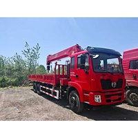 Camion-grue à flèche droite de 19,9 m SPS25000C avec treuil et grue à câble pour les chantiers de construction et l'utilisation domestique, facile à entretenir