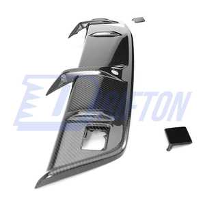 Pour la nouvelle Lamborghini URUS S 2023-2025, kit de conversion Performante avec diffuseur arrière en fibre de carbone visible - Product Image 5