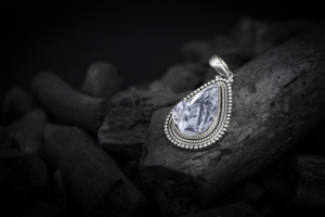 Colgante de Silicona Natural Hecho a Mano, Joyería de Plata de Ley 925, Colgante de Plata Boho de Moda para Mujer, Proveedor Mayorista Directo de Fábrica - Product Image 3