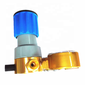 Regulador de Presión de Gas de una Etapa con Resorte Ajustable, de Latón, para Cilindros de O2, N2, H2, He, Ar, Aire, con Manómetro en bar, Kpa y Psi - Product Image 6