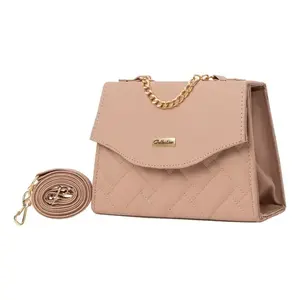 Sac messager pour femme Dafne en microfibre matelassé avec bandoulière chaîne, sac à maquillage tendance 19x6x13 cm, léger, toutes saisons - Product Image 3