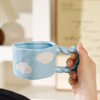 Mug en céramique motif ciel bleu et nuages blancs, résistant aux hautes températures, compatible micro-ondes, pour le bureau, le thé de l'après-midi, élégant, mignon, idéal pour un anniversaire