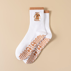 Chaussettes de Pilates antidérapantes personnalisées, chaussettes de yoga antidérapantes taille unique, motif chiot, chaussettes de Pilates antidérapantes - Product Image 1
