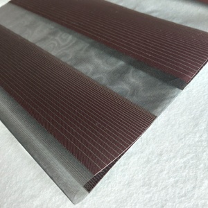 Stores occultantes doubles zébrées en tissu occultant écologique durable sur mesure pour fenêtre française - Product Image 1