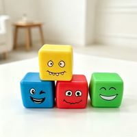 Mini cubes anti-stress à viscosité lente en forme de visage souriant, jouet sensoriel extensible pour soulager l'anxiété et le stress