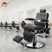 Fauteuil de barbier moderne professionnel avec cadre chromé, rembourrage en diamant et système hydraulique inclinable